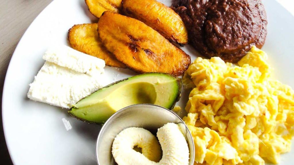 Top Honduran Food Near Me – Authentic & Delicious!