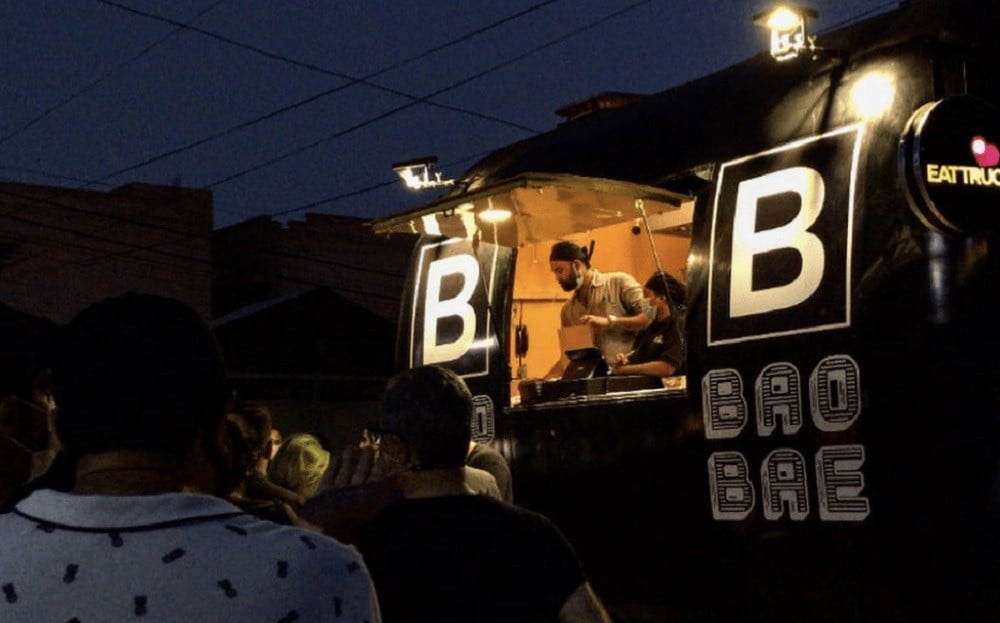 Food Trucks Near Me Open Now – Delicious Eats Await!